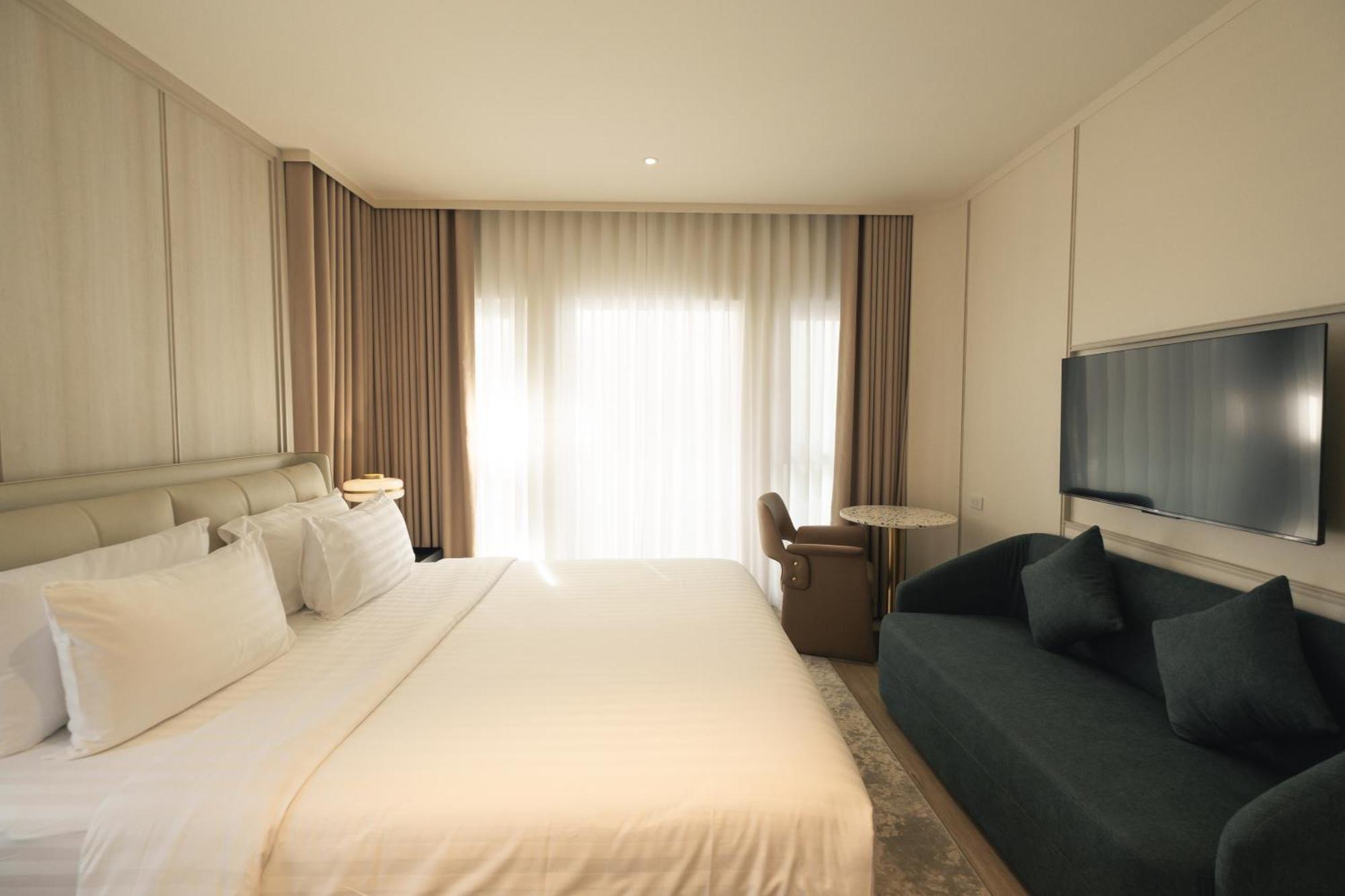 The 3Sis Hotel — Photos 1